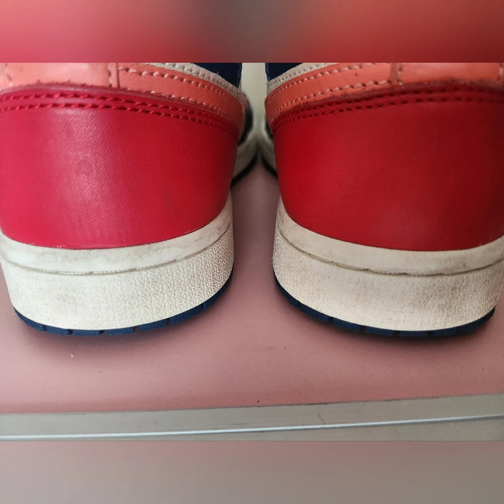 Nike Air Jordan Retro 1 Mid SE Multicolor Sneakers Size 9
